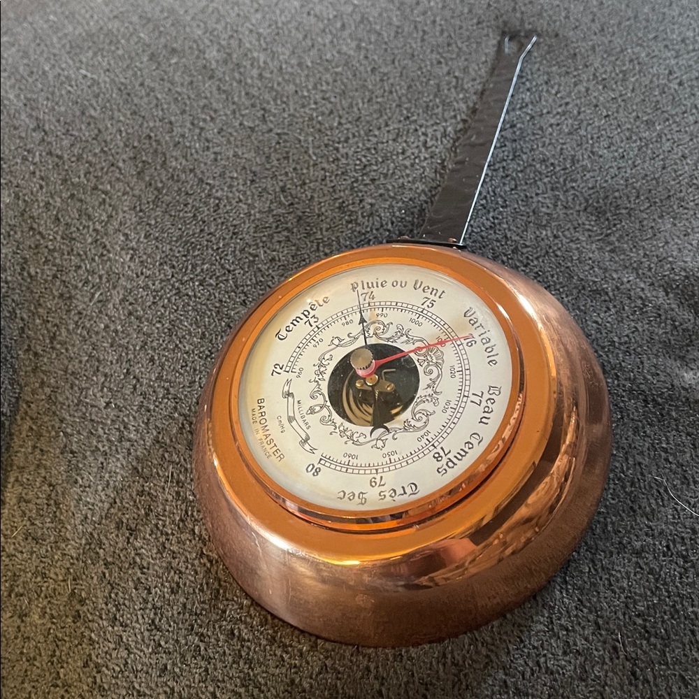 Vintage barometer pan 
Made in France